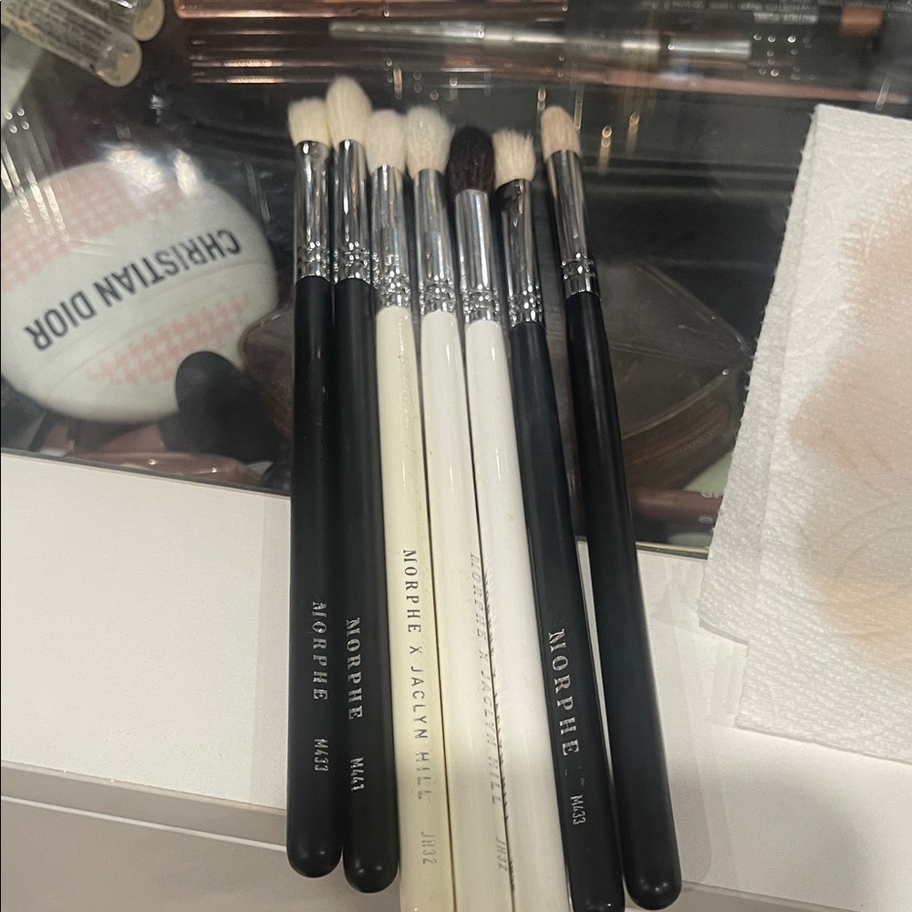 7 Morphe Eye Brush Set – Black & White Handles
